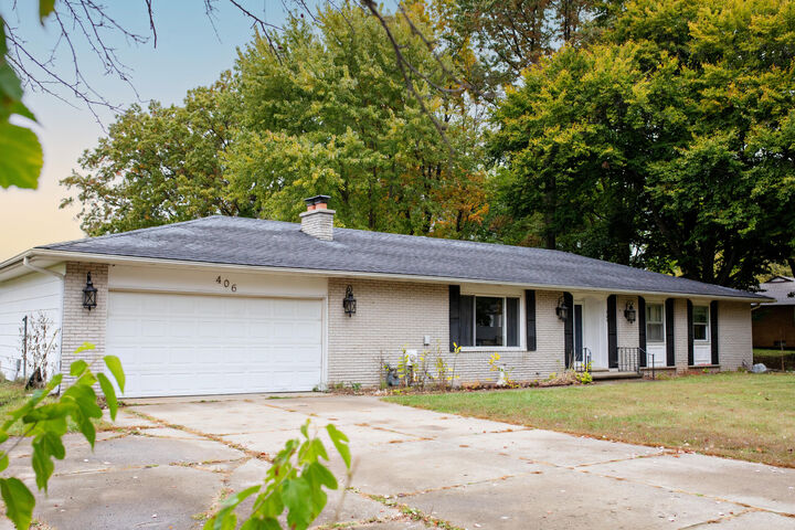 Property Photo: 406 Green Street MI 49284