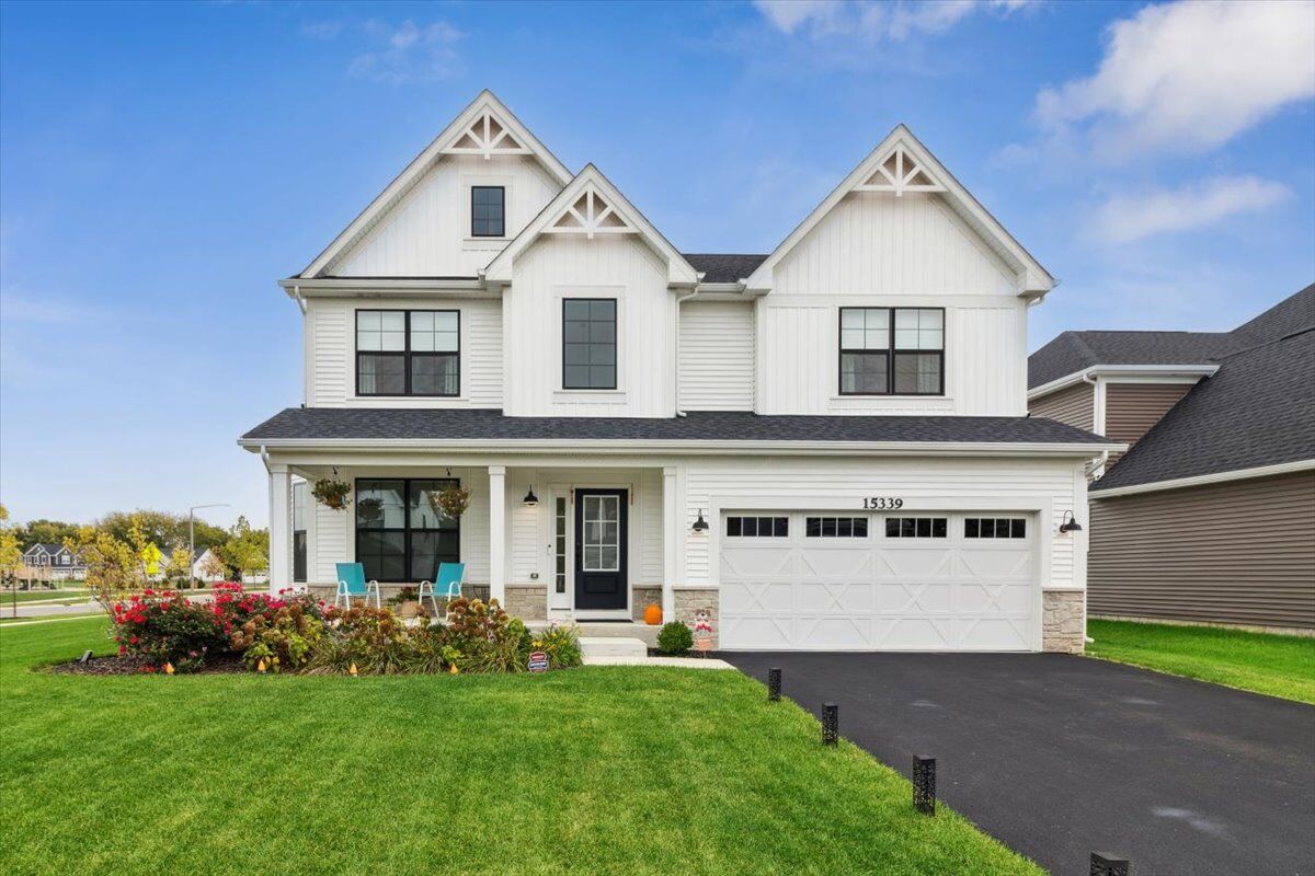 Property Photo: 15339 S Sawgrass Circle IL 60544