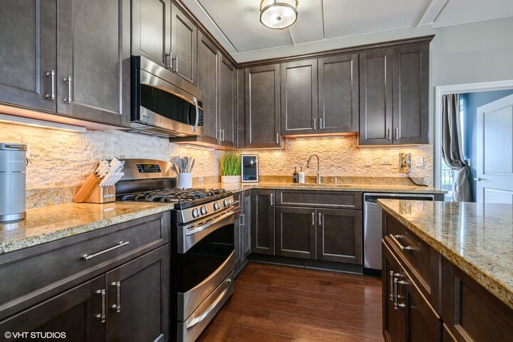 Property Photo: 1199 E Port Clinton Road 504 IL 60061