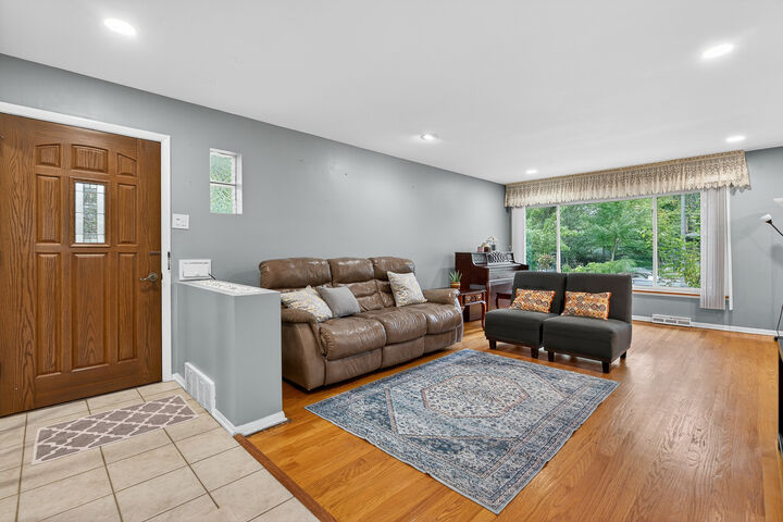 Property Photo: 8607 Lawndale Avenue IL 60076