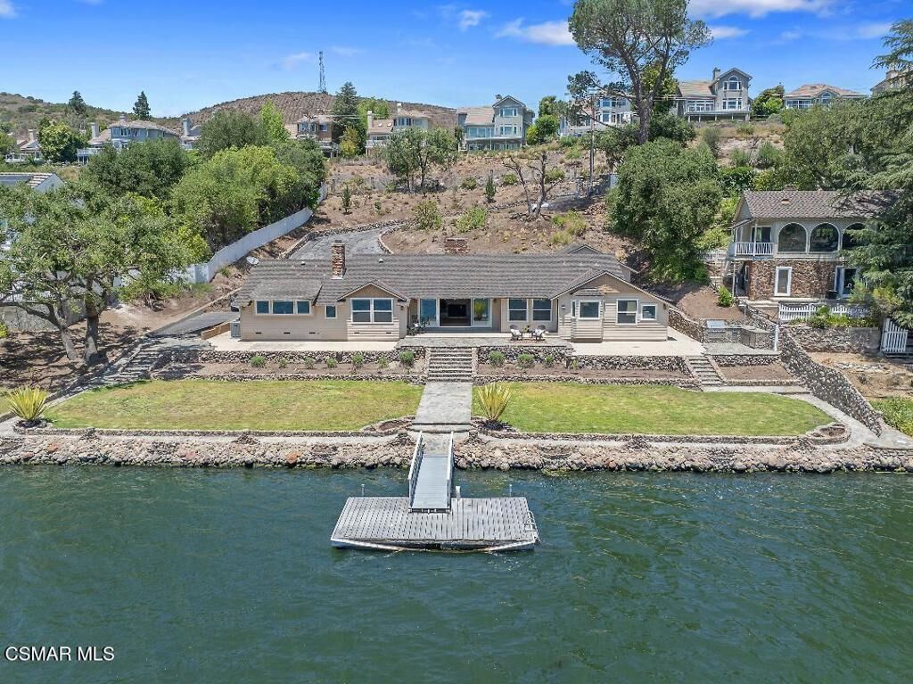 Property Photo: 800 Lake Sherwood Drive CA 91361