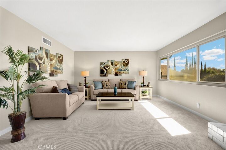 Property Photo: 909 Orangewood Dr CA 92821