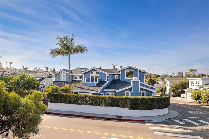 Property Photo: 557 21st Street CA 90266