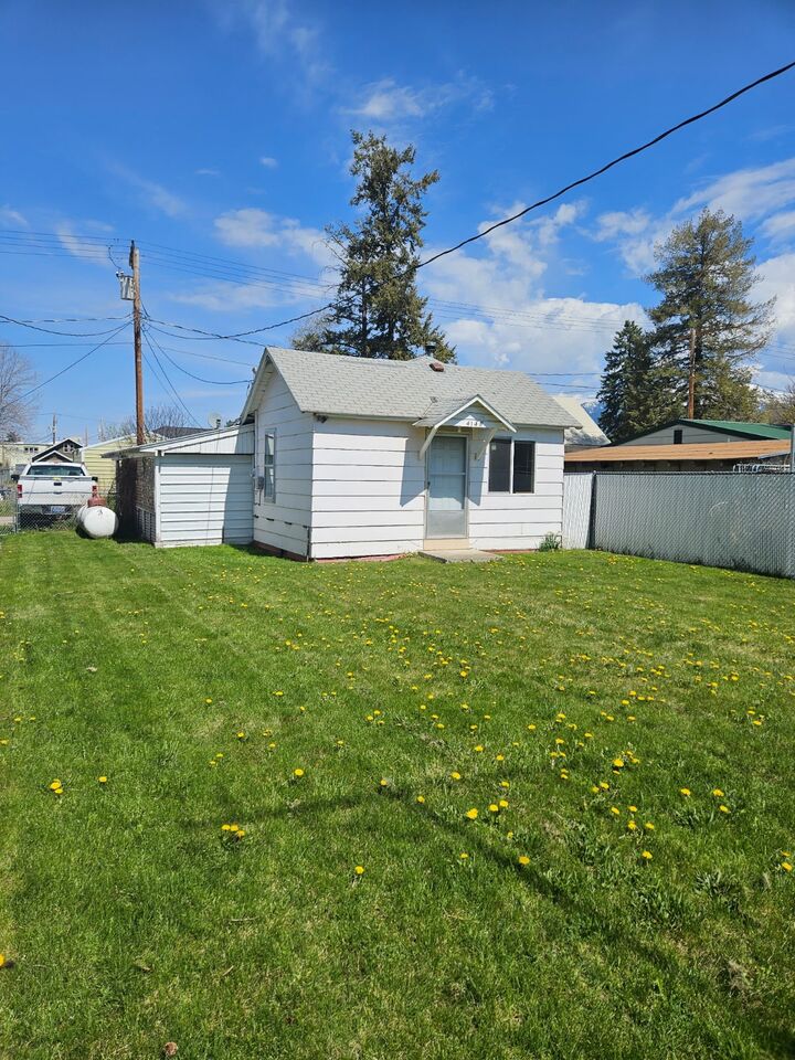 Property Photo: 414 /418 Buchanan Street SW MT 59864