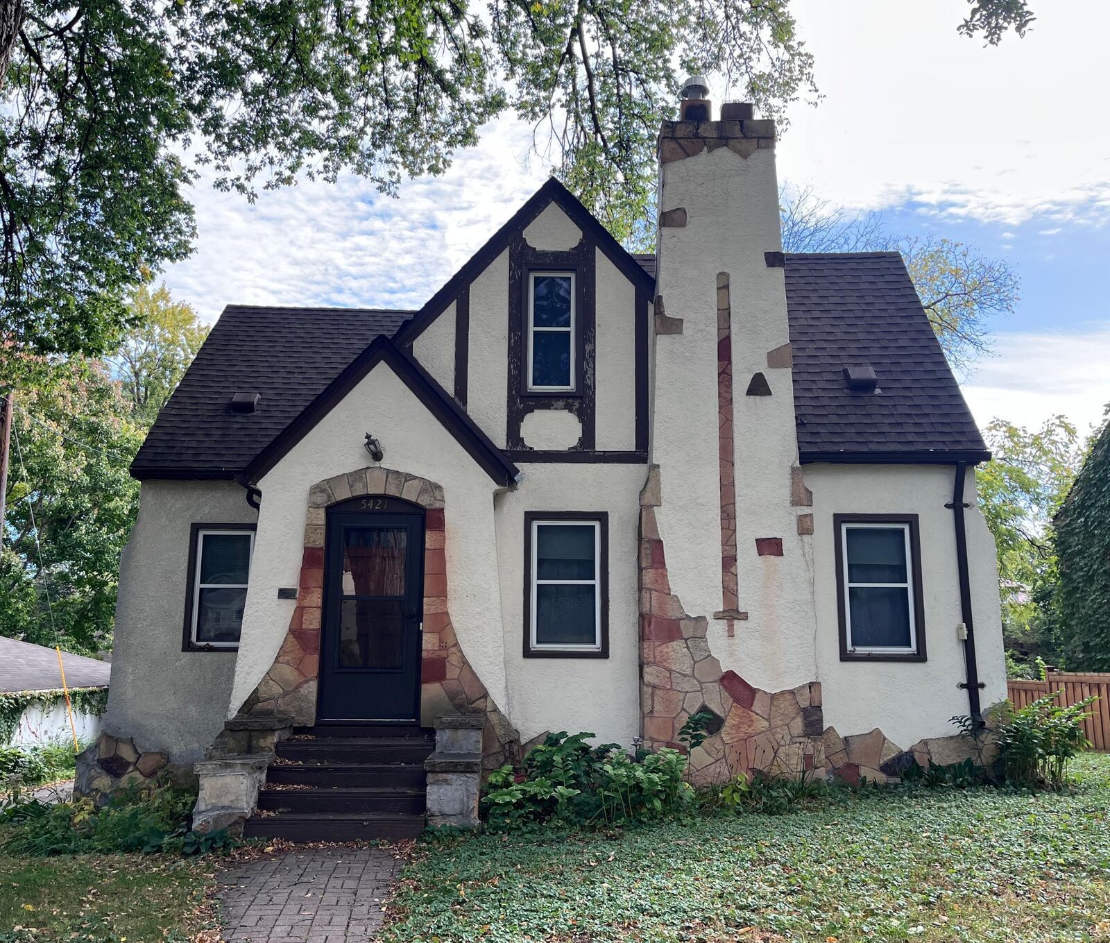 Property Photo: 5421 Pillsbury Avenue S MN 55419