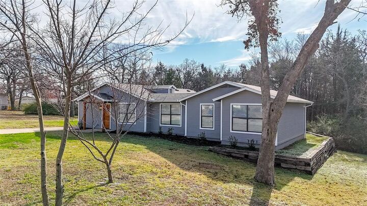 Property Photo: 938 Amsden Street TX 75020