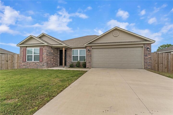 Property Photo:  932 W Aiden Drive  AR 72761 