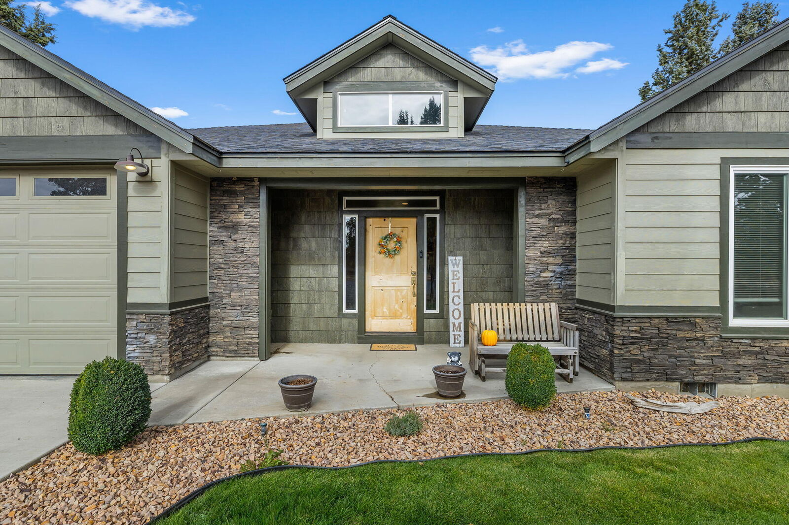 Property Photo: 6490 SW Ermine Road OR 97760