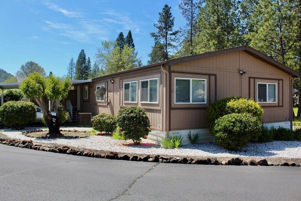 Property Photo:  22071 Highway 62 # 52  OR 97539