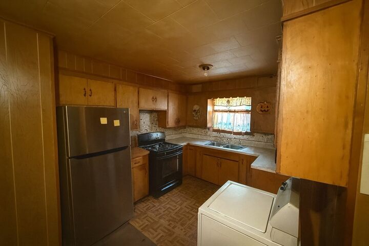 Property Photo:  12 L St  MA 01850 