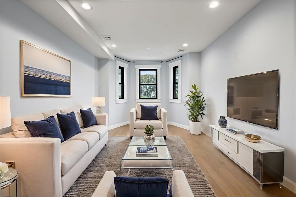 Property Photo: 229 E Eagle St 2 MA 02128