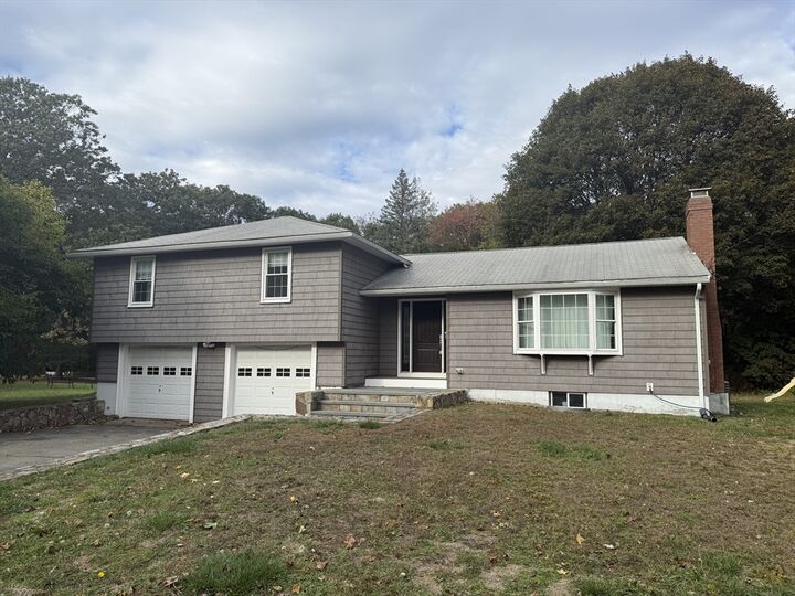 Property Photo:  11 Autumn Lane  MA 02451 