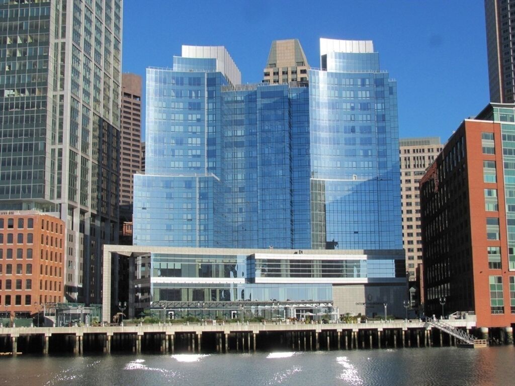 Property Photo: 500 Atlantic Avenue 19A MA 02210
