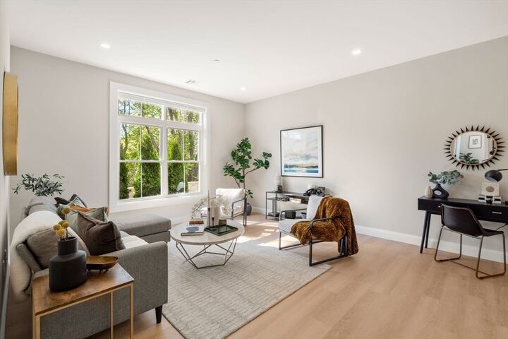Property Photo:  7 Cross St U102  MA 01887 
