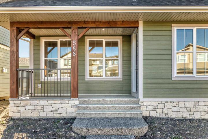 Property Photo:  588 Grayling Bend  AB T3Z 0H4