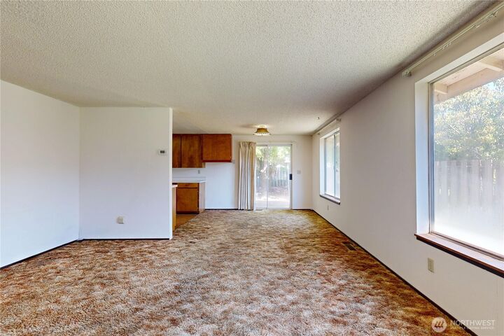 Property Photo: 662 SW 1st. Street WA 99324