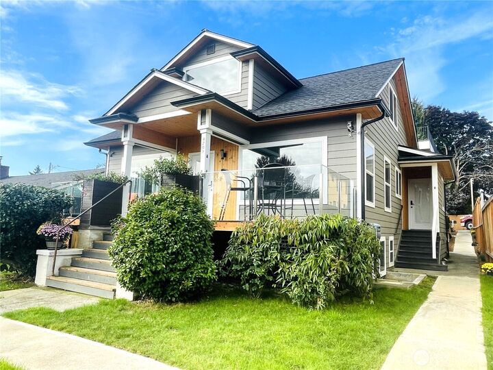 Property Photo: 67076709 Aurora Avenue N WA 98103