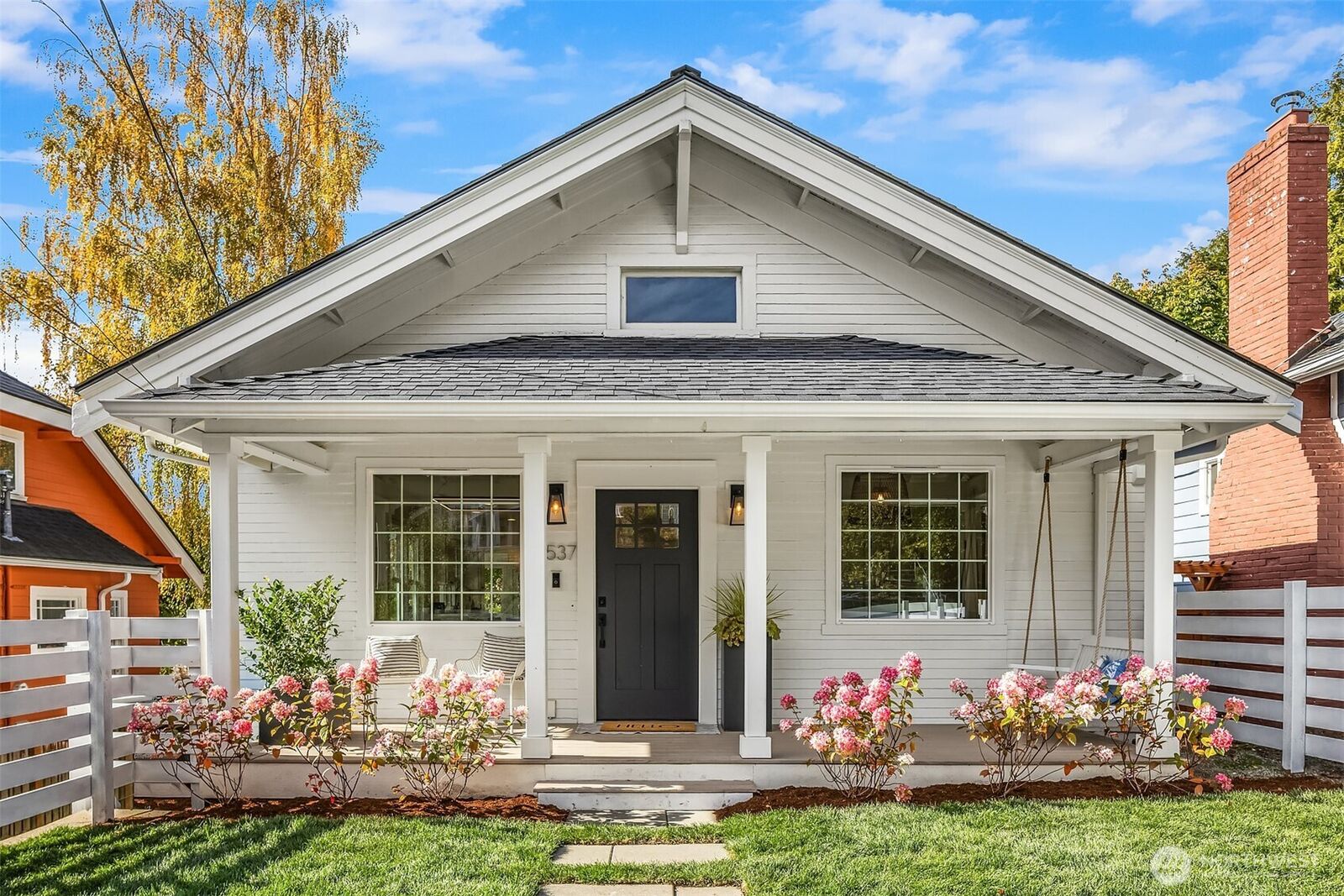 Property Photo: 5537 29th Avenue NE WA 98105