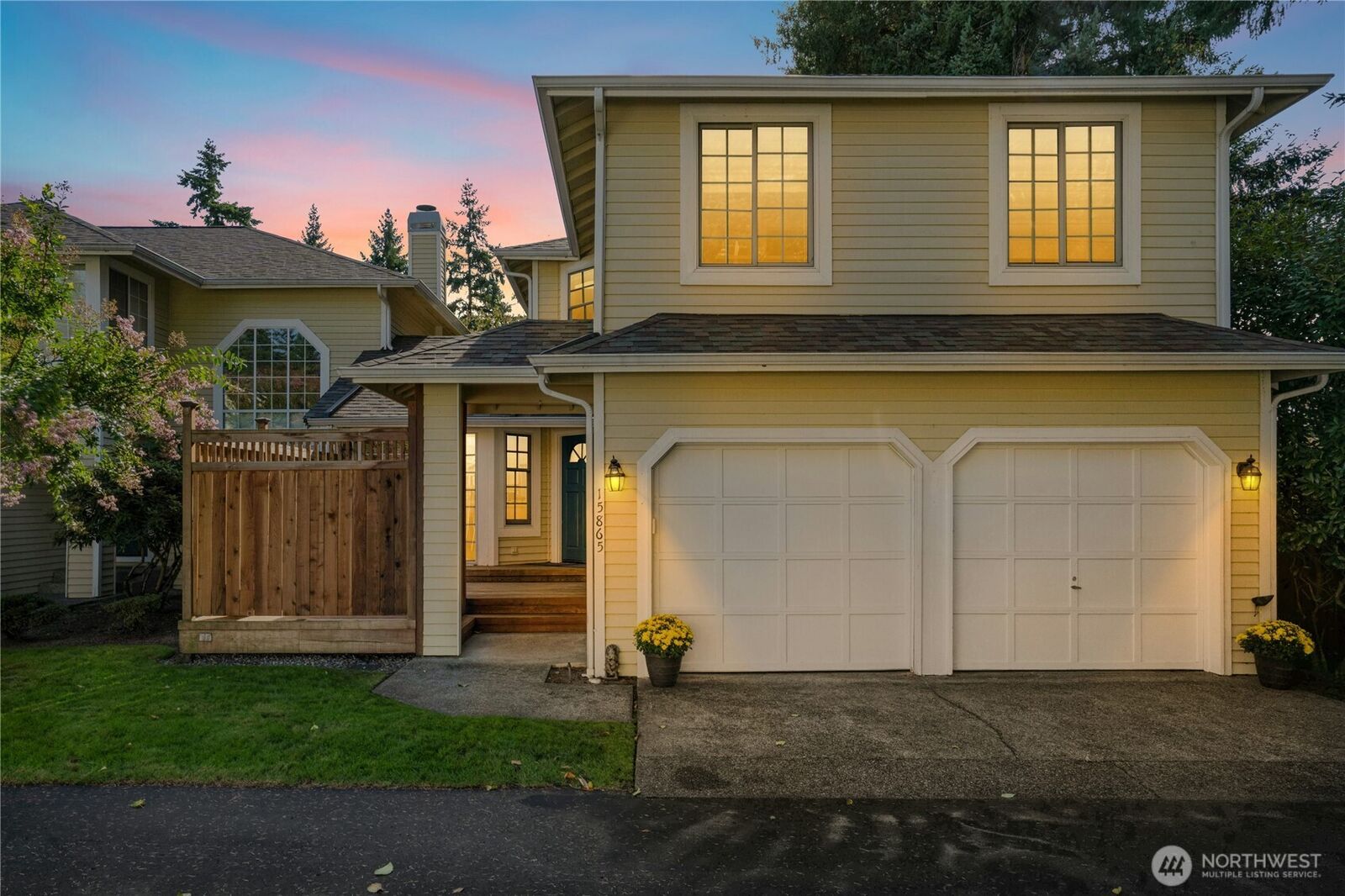 Property Photo:  15865  Northup Way 41  WA 98008 