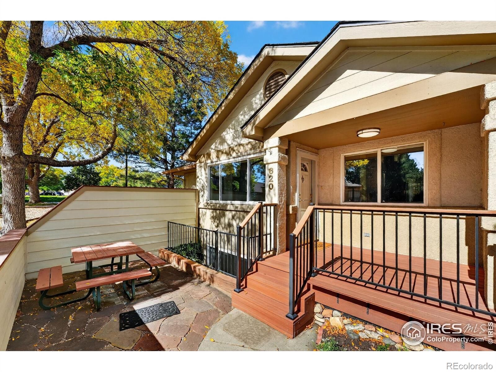 Property Photo:  620 Ridgeview Drive  CO 80027 