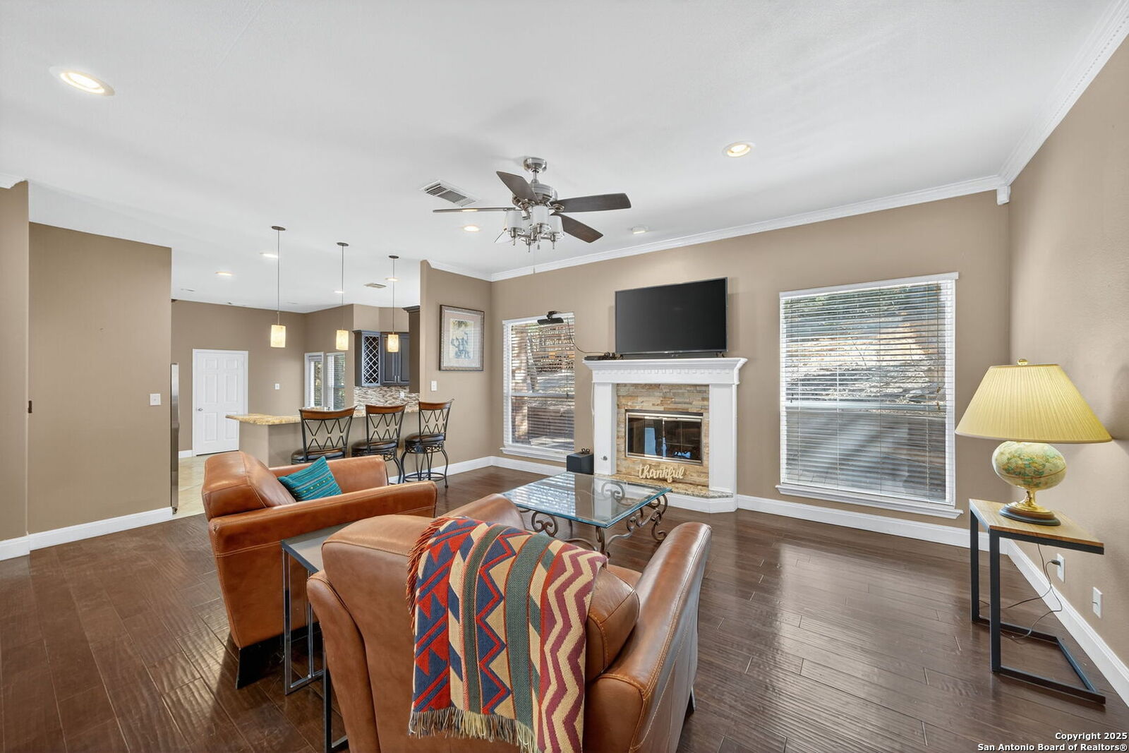 Property Photo: 6718 Grove Creek Dr TX 78256