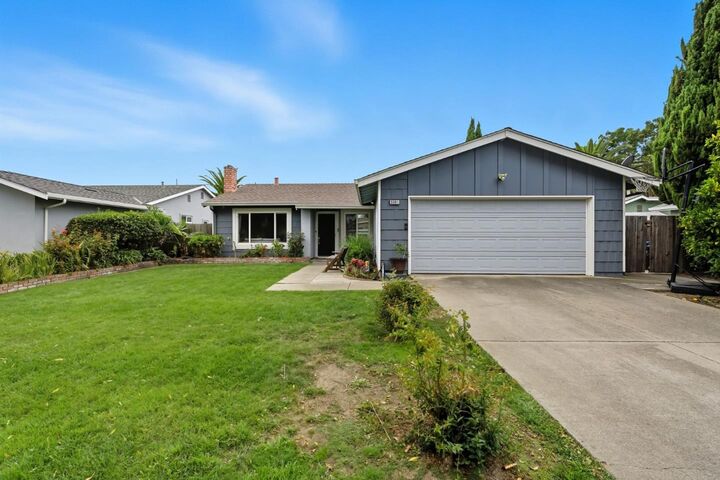 Property Photo: 33911 Mello Way CA 94555