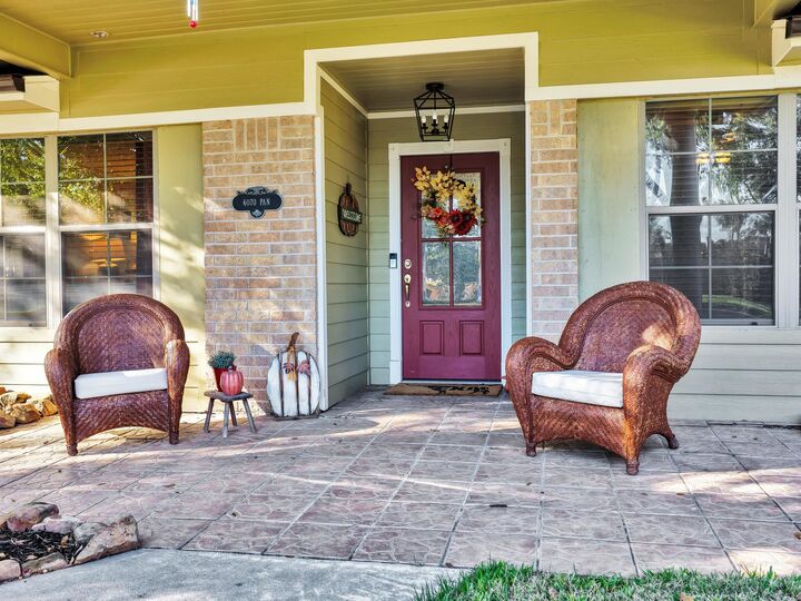 Property Photo:  6070 Pan St  TX 77706