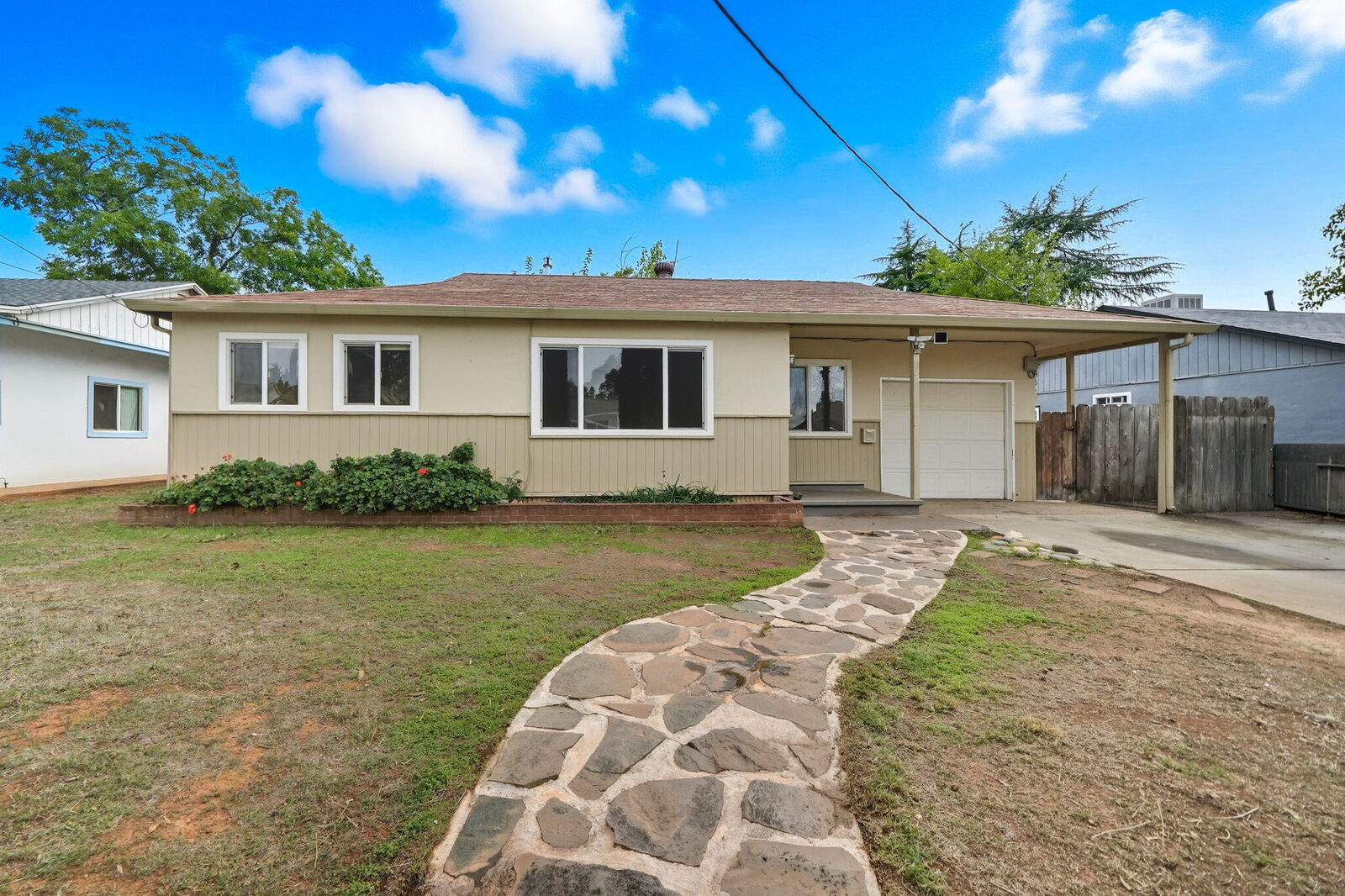Property Photo: 1106 2nd Street CA 96002