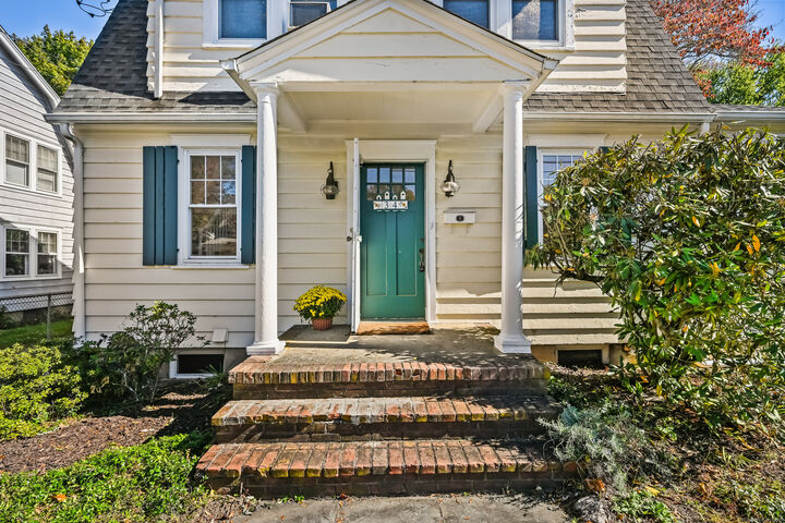 Property Photo: 34 Lakeview Drive CT 06850
