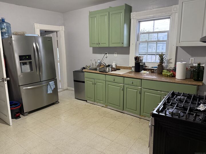 Property Photo:  643 Newfield Avenue  CT 06607 