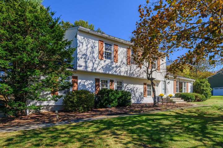 4 Winthrop Road  Bethel CT 06801 photo