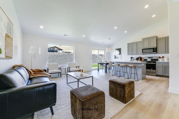 Property Photo: 10601 Atlantic Dr WA 99301