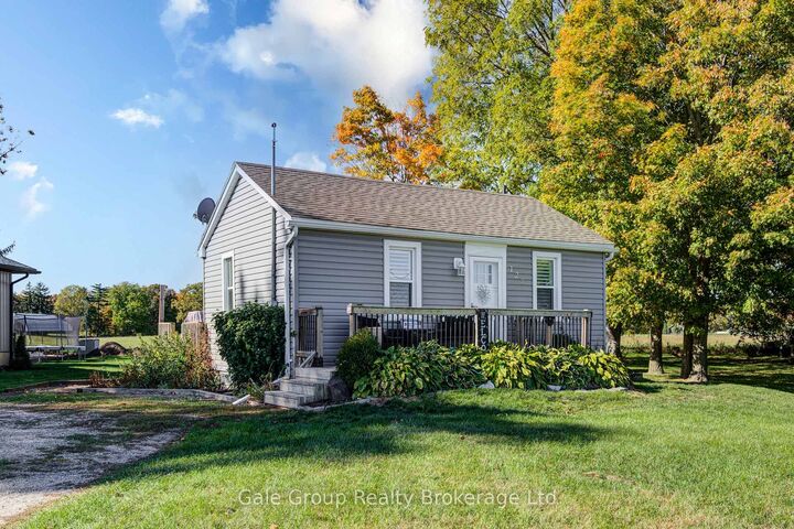 Property Photo:  128 Dover Street  ON N4S 3M1 