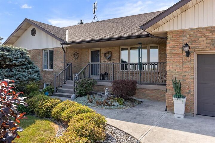 Photo de la propriété:  685 East Ruscom River Road  ON N0R 1S0 