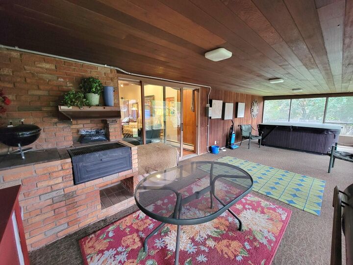 Property Photo:  1314 N 3rd St  SD 57401 