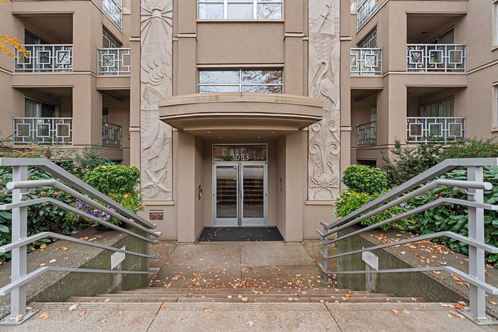 Property Photo: 3083 W 4th Avenue 102 BC V6K 1R5