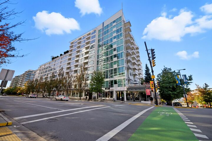 133 E Esplanade 708  North Vancouver BC V7L 1A1 photo