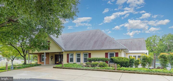 Property Photo: 11471 Charleston Court VA 22407