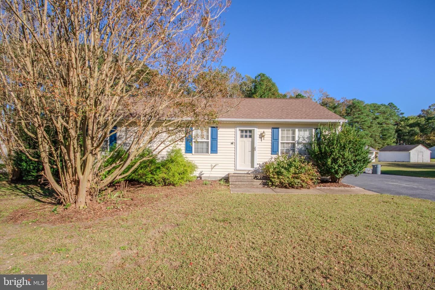 Property Photo: 613 S Camden Avenue MD 21826