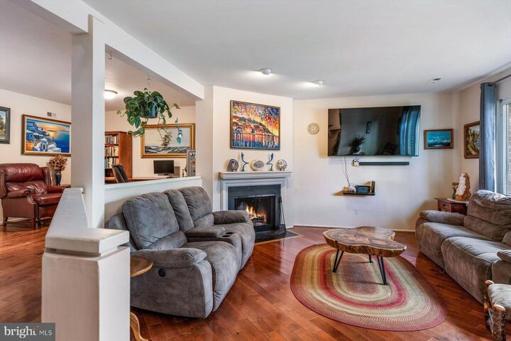 Property Photo:  35 Essex Place  PA 18940 