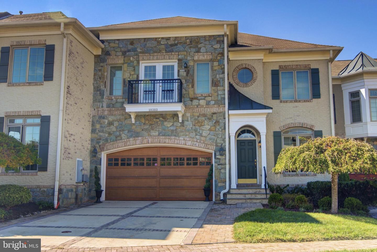 Property Photo:  18383 Eagle Point Square  VA 20176 