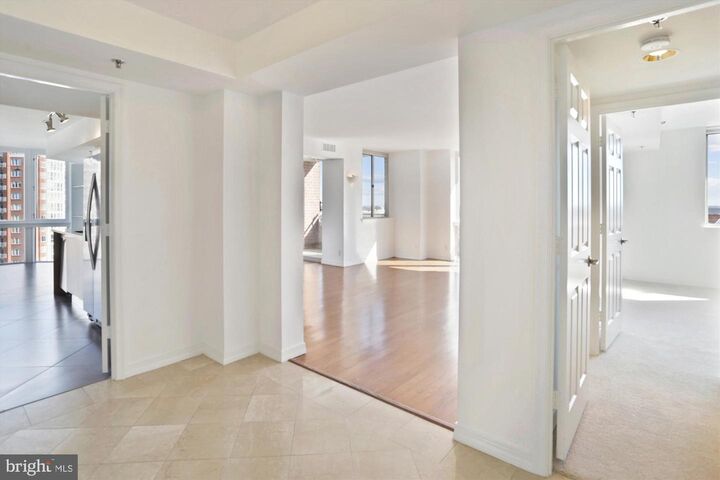 Property Photo: 5809 Nicholson Lane 1402 MD 20852