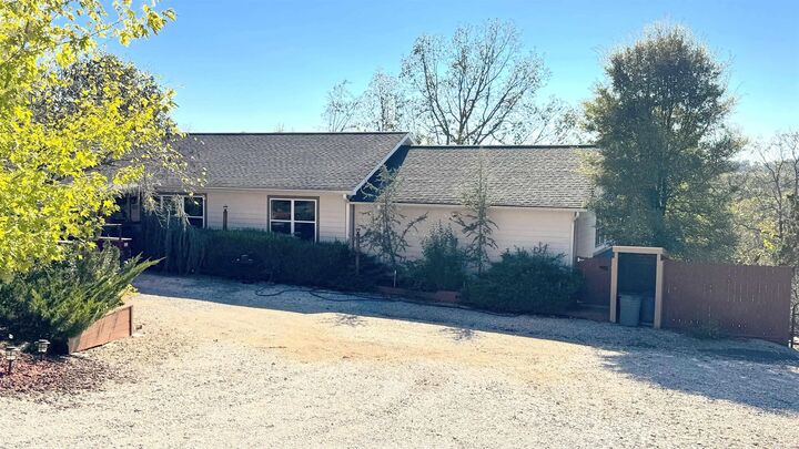 311 Cr 804  Gamaliel AR 72637 photo