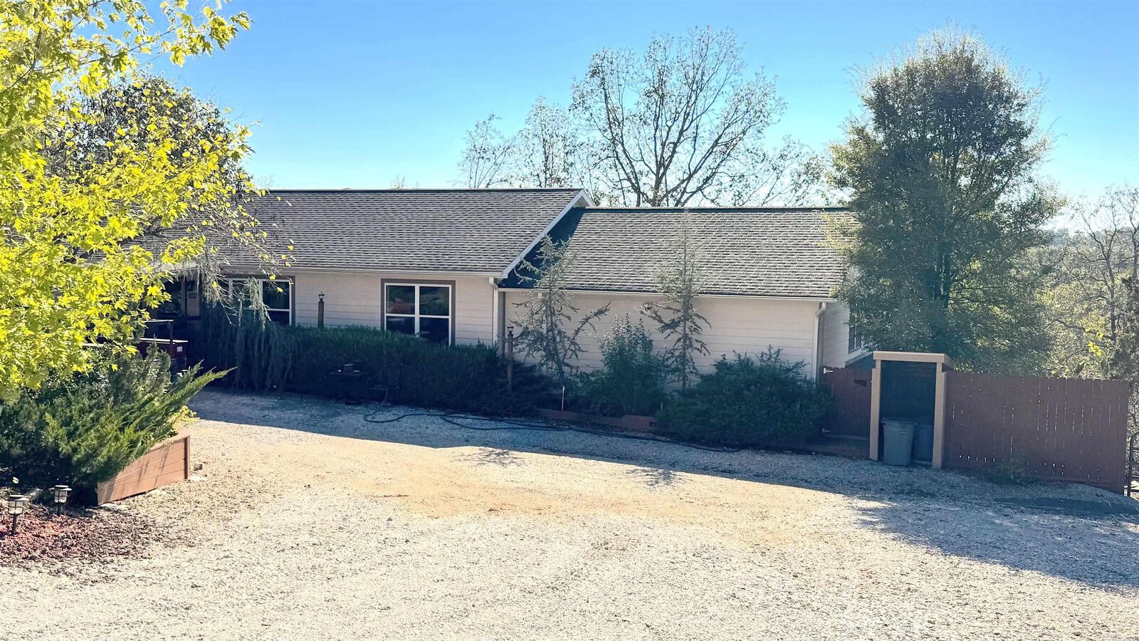 Property Photo:  311 Cr 804  AR 72637