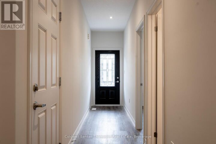 Photo de la propriété:  11 Tristan Lane  ON P1H 0E9 