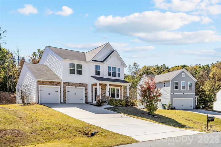 Property Photo: 723 Yorkshire Drive NC 28001