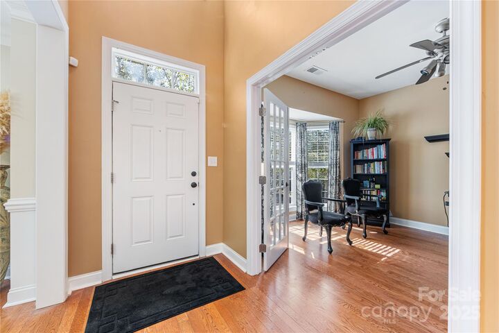 Property Photo: 15618 Troubadour Lane NC 28078