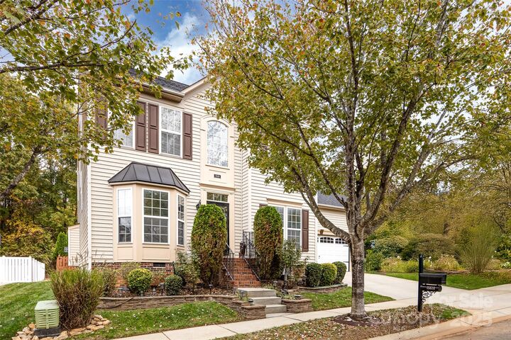 Property Photo:  15618 Troubadour Lane  NC 28078 