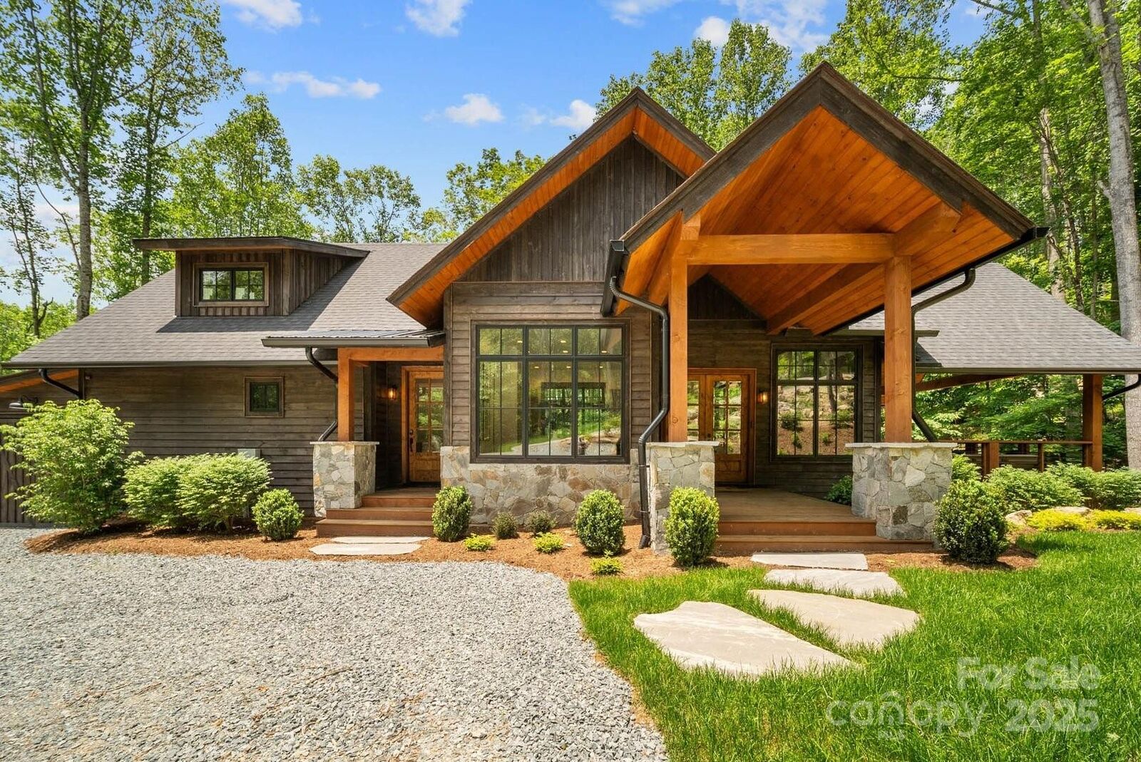 Property Photo:  852 Smokerise Drive  NC 28604 