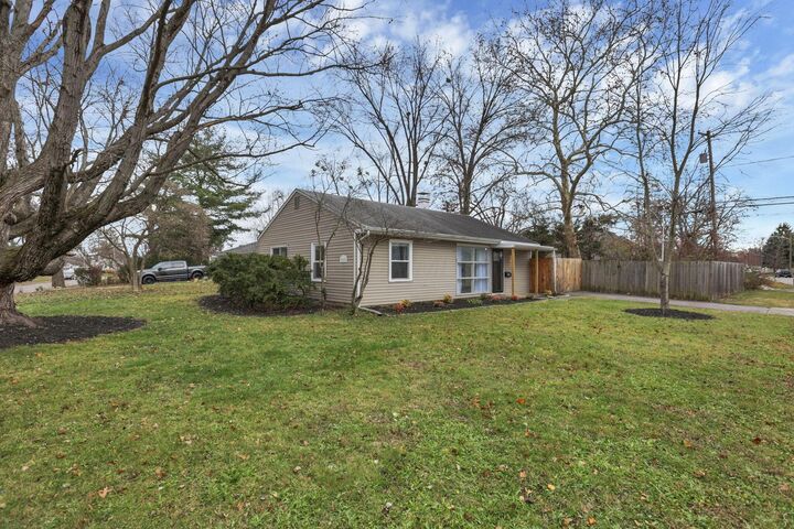 Property Photo:  2963 Brownlee Avenue  OH 43209 